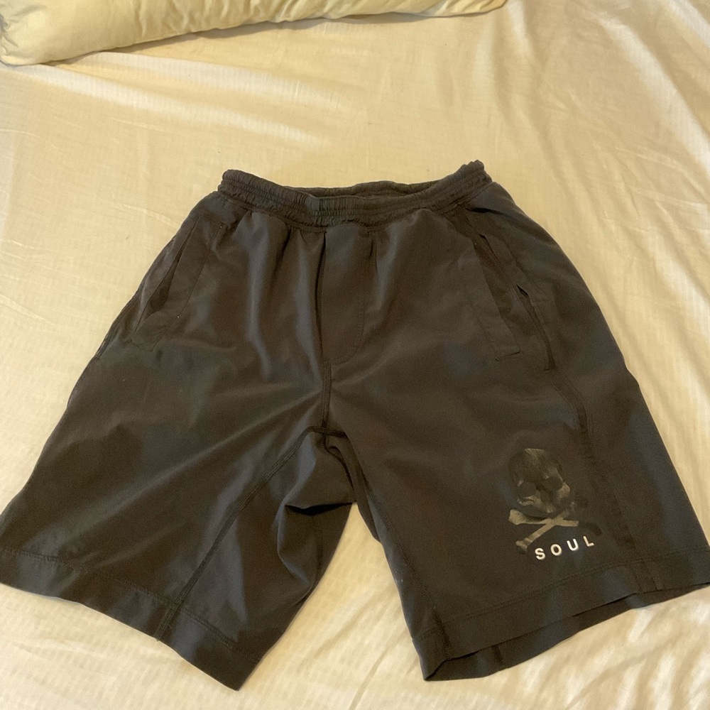 Lululemon Men's Black pacebreaker Shorts - 7” (lined)